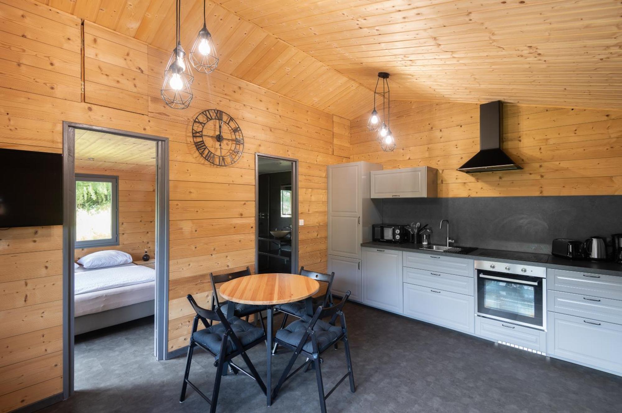 Chalet Du Faubourg & Jacuzzi, Proximite Gerardmer & La Bresse Rochesson Экстерьер фото