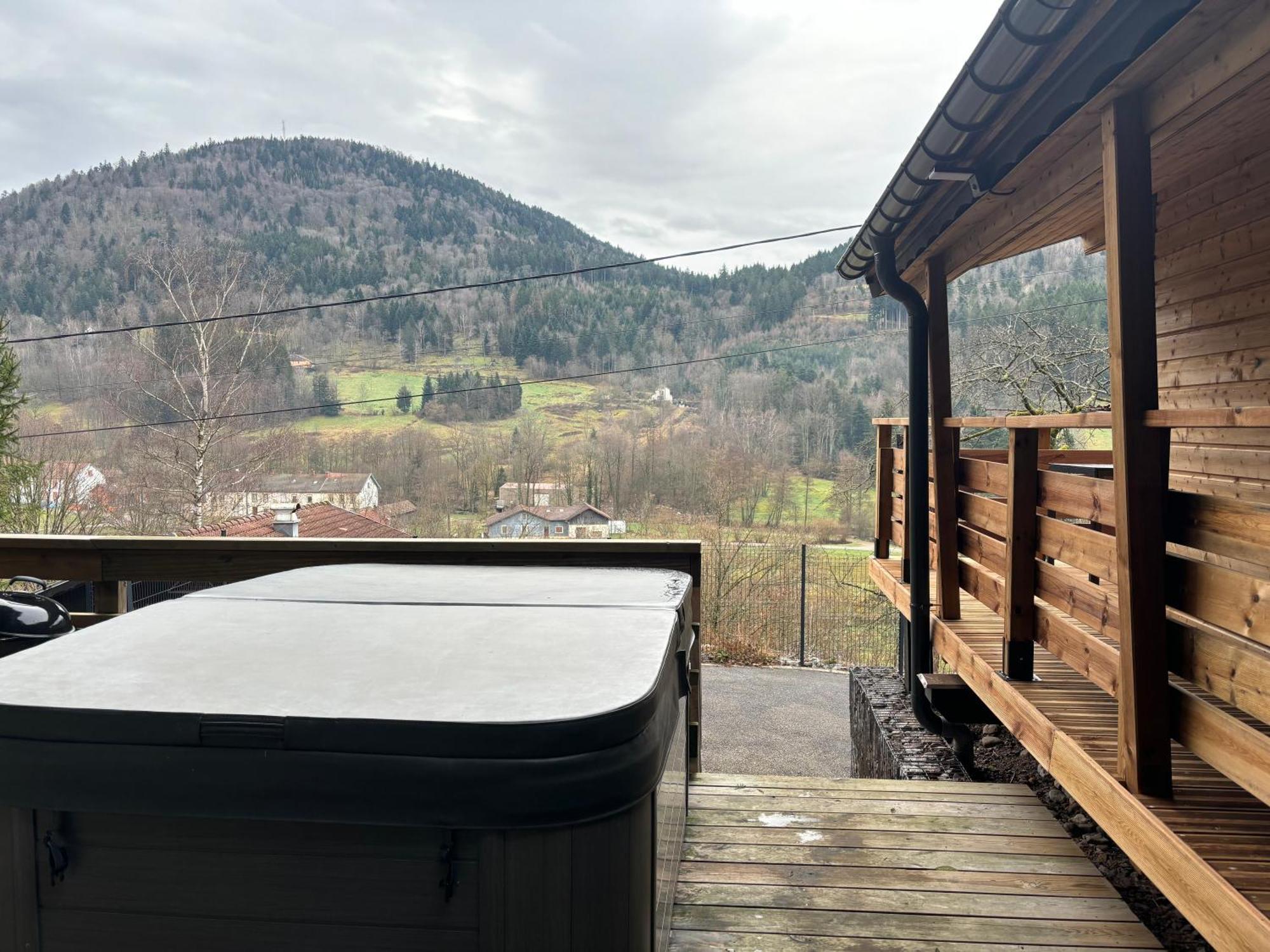 Chalet Du Faubourg & Jacuzzi, Proximite Gerardmer & La Bresse Rochesson Экстерьер фото